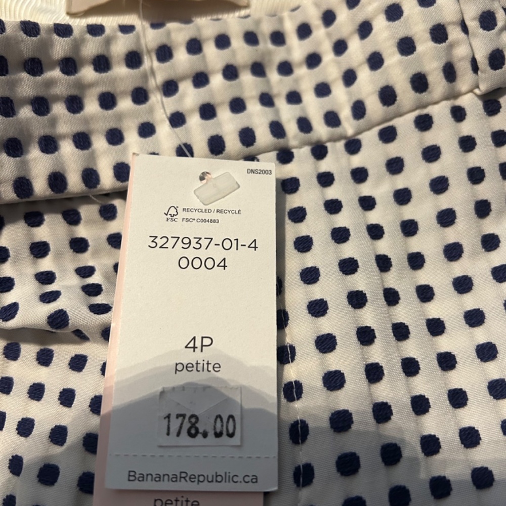 Banana Republic Capris New - Picture 2 of 5
